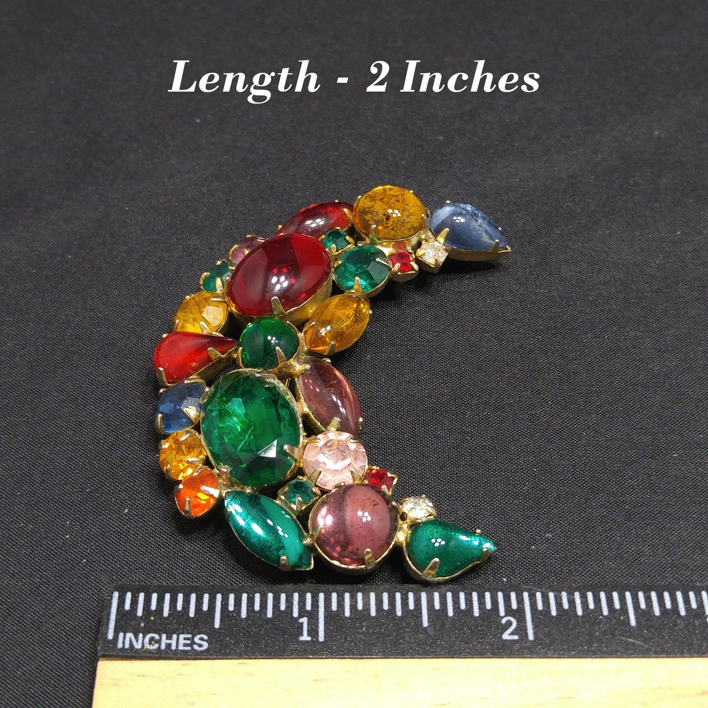 Weiss Crescent Moon Fruit Salad Brooch – Multicolor Cabochon Rhinestone 1950s