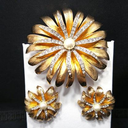 Kramer Floral Rhinestone Brooch & Earrings, Gold Plated, Faux Pearls, 1960s Vintage Jewelry