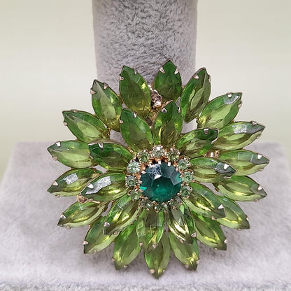 Vintage Unsigned Weiss Green Floral Brooch, 2 1/4 Inch