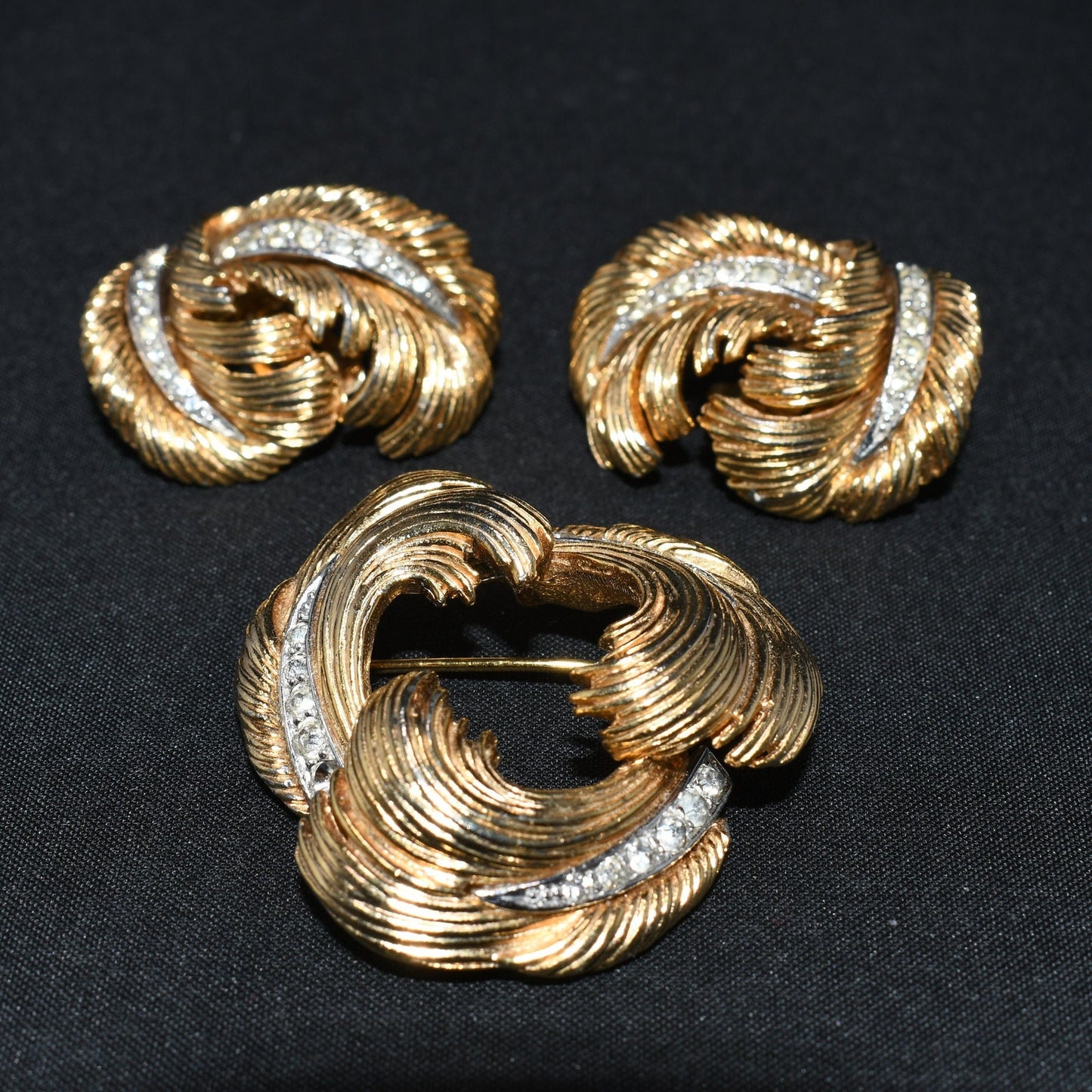 Boucher #6649 Rhinestone Brooch Earrings Set, Clear Rhinestones, Gold Plated, 1950s Vintage Jewelry