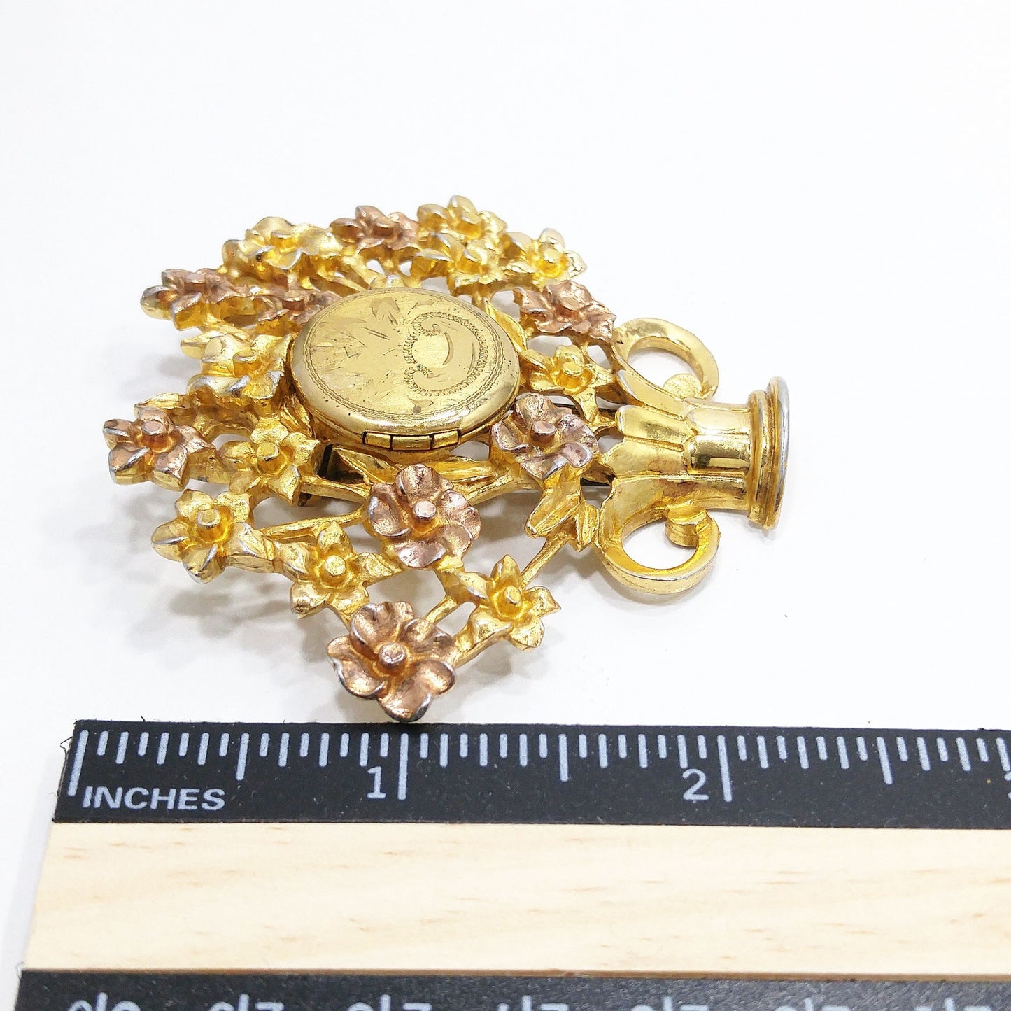 Hidden Locket Large Fur Clip, Gold Plated Flower Bouquet, 1940s Vintage Jewelry