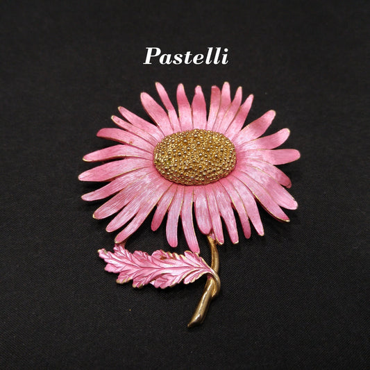 Pastelli Pink Gold Enamel Daisy Brooch, Royal of Pittsburgh, 1960s Vintage Jewelry
