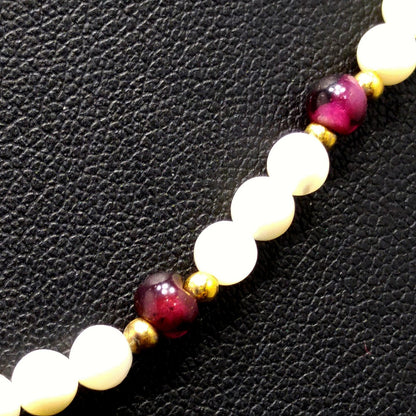 Hobe Garnet Beaded Necklace, Mother of Pearl Beads, Pat 3427691, 1950s Vintage Jewelry