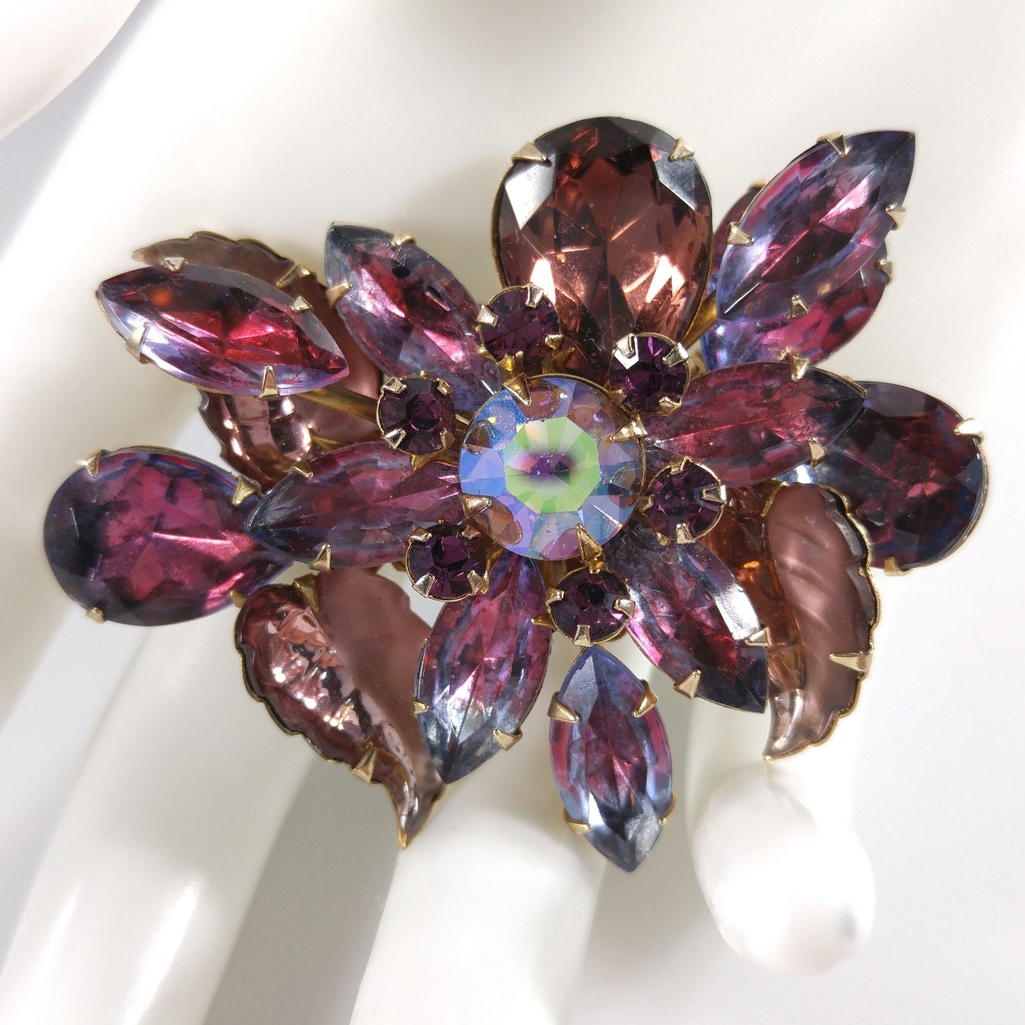 Judy Lee Purple Molded Leaves Brooch, Aurora Borealis Rhinestones, 1950s Vintage Jewelry