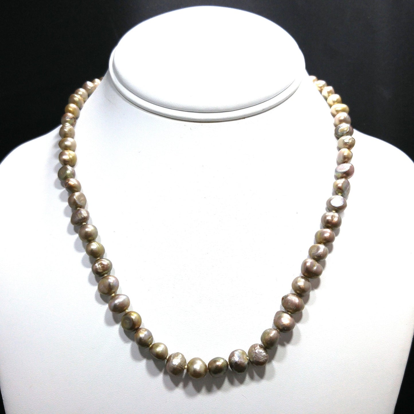 Fresh Water Pearl Necklace, Hand Knotted, Vintage Jewelry