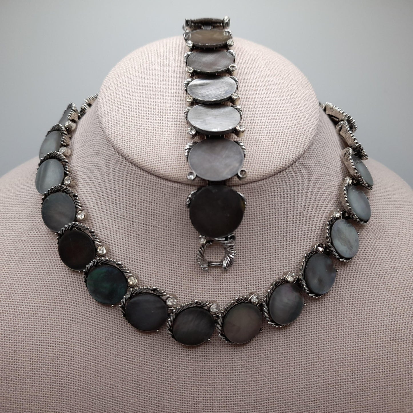 Vintage Lisner Mother of Pearl Necklace Bracelet Set, 1960s