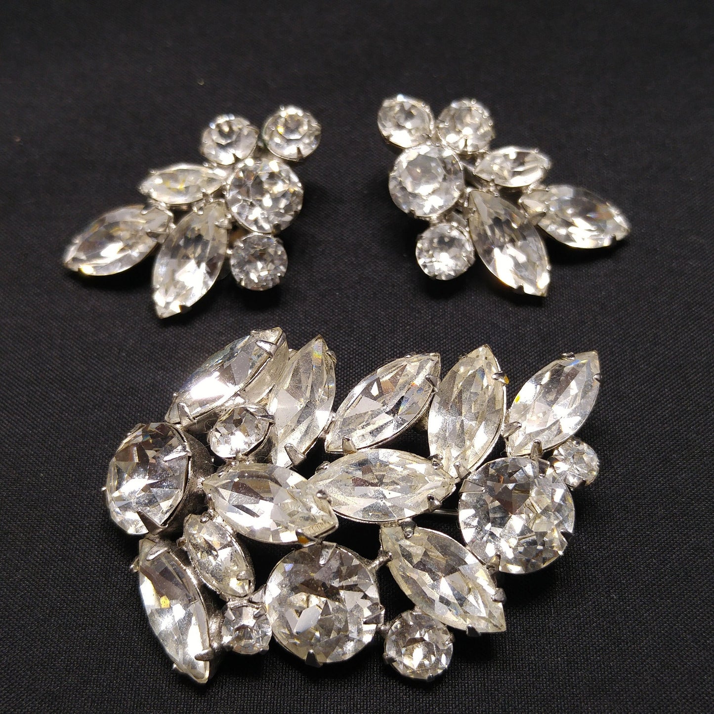 Regency Clear Rhinestone Brooch & Earrings, Rhodium Plated, 1950s Vintage Jewelry