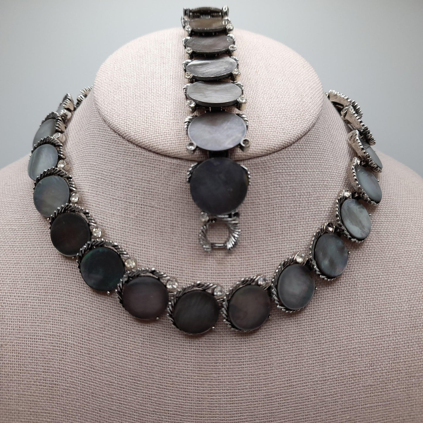Vintage Lisner Mother of Pearl Necklace Bracelet Set, 1960s
