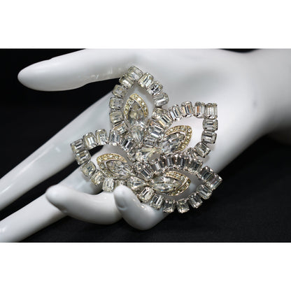 Weiss Signed Clear Rhinestone Floral Brooch Bridal Rhodium Vintage 1950s