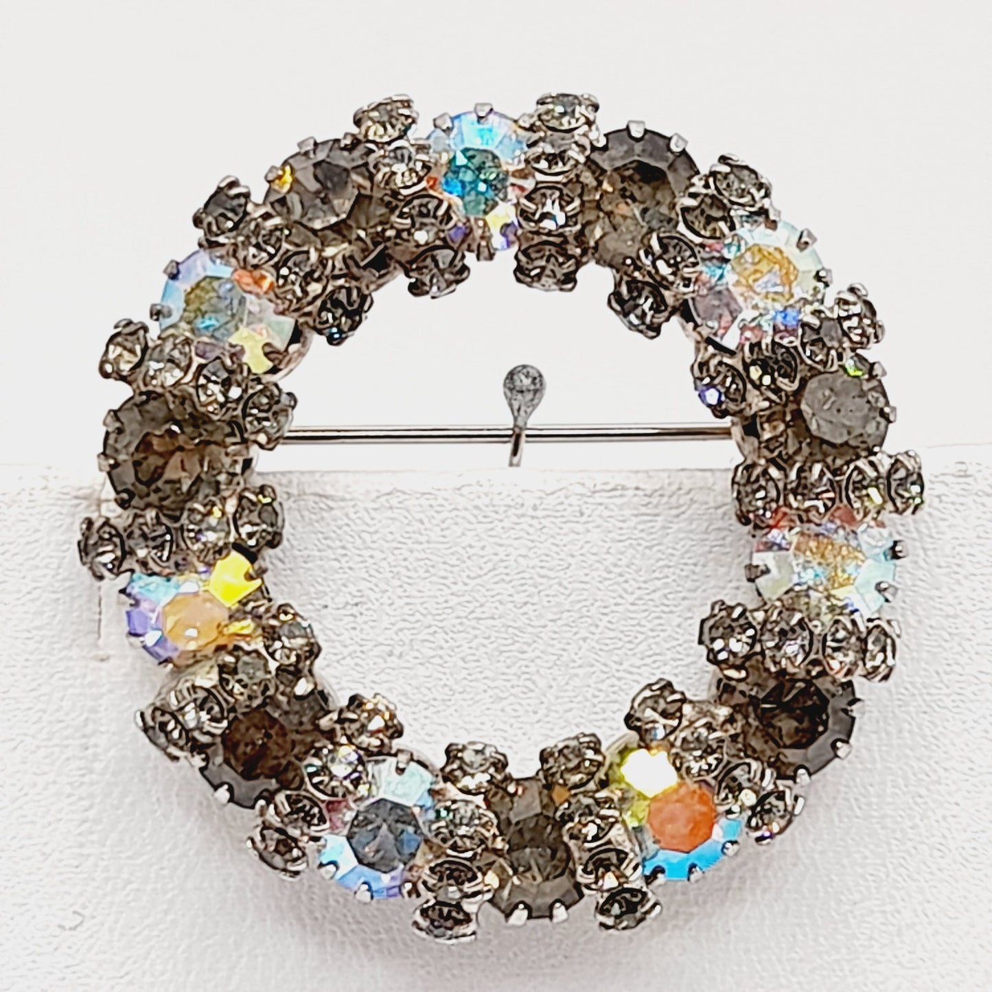 Vintage AB Rhinestone Circle Brooch Silver Tone Aurora Borealis Crystals – 1.5”