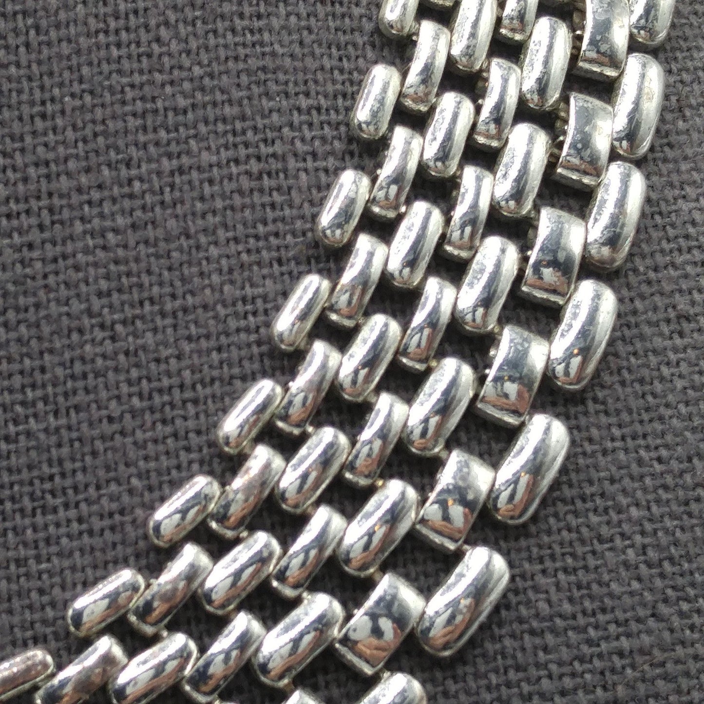 Vintage Interlocking Choker Necklace, Rhodium Plated, 1980s, Silver Tone