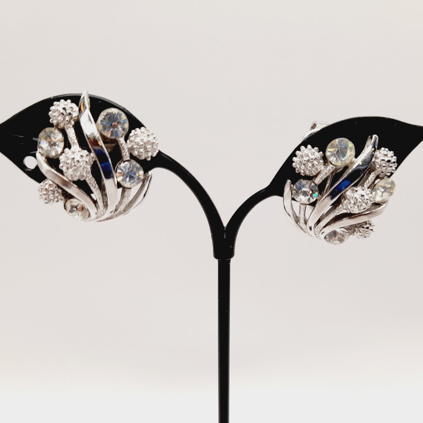 Vintage Crown Trifari Rhinestone Clip Earrings – Rhodium Plated Mid Century Jewelry