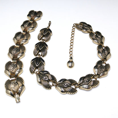 Vintage 1960s Gold Tone Leaf Link Necklace Bracelet Set Mid Century Unsigned