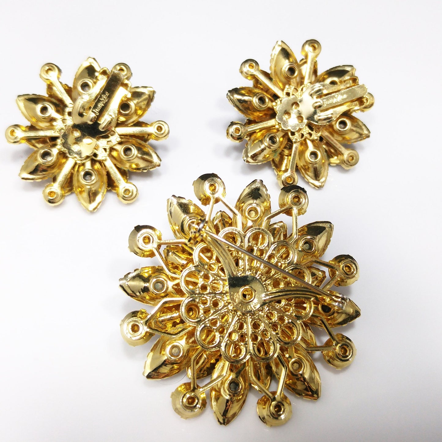 Judy Lee Topaz Rhinestone Brooch & Earrings Set, Gold Plated, Aurora Borealis, 1960s
