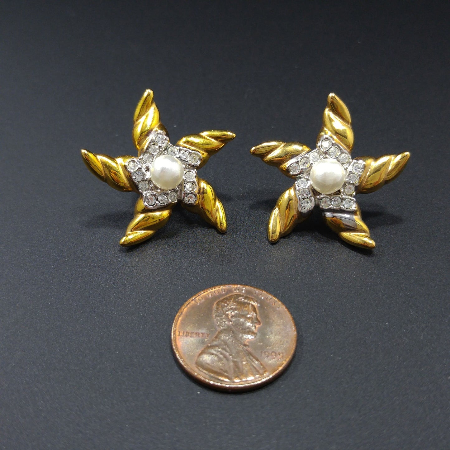 Krementz Gold Plated Starfish Earrings, Faux Pearls, 1970s Vintage Jewelry