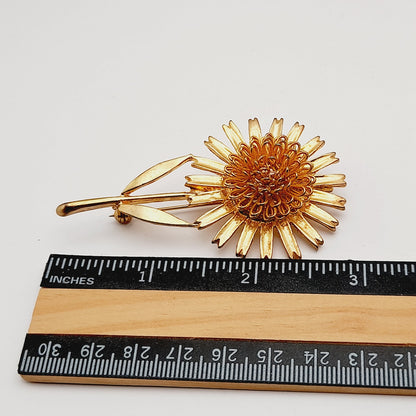 Vintage 1970s Gold Tone Daisy Floral 3 Inch Brooch