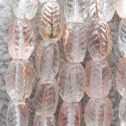 Vintage Art Glass Leaf Bead Memory Wire Bracelet – Clear Gold Leaf Design