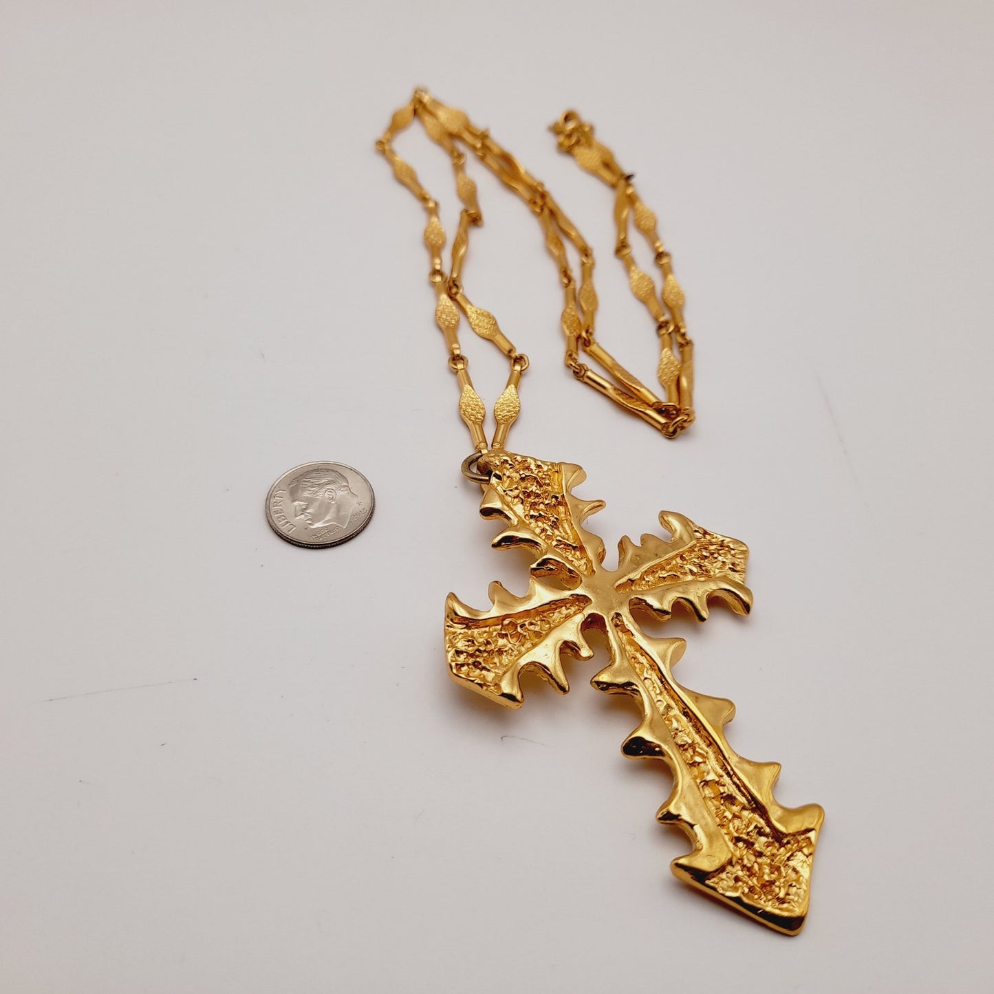 Vintage Crown Trifari Cross Pendant Necklace – Large Gold Tone Mid-Century Statement Jewelry