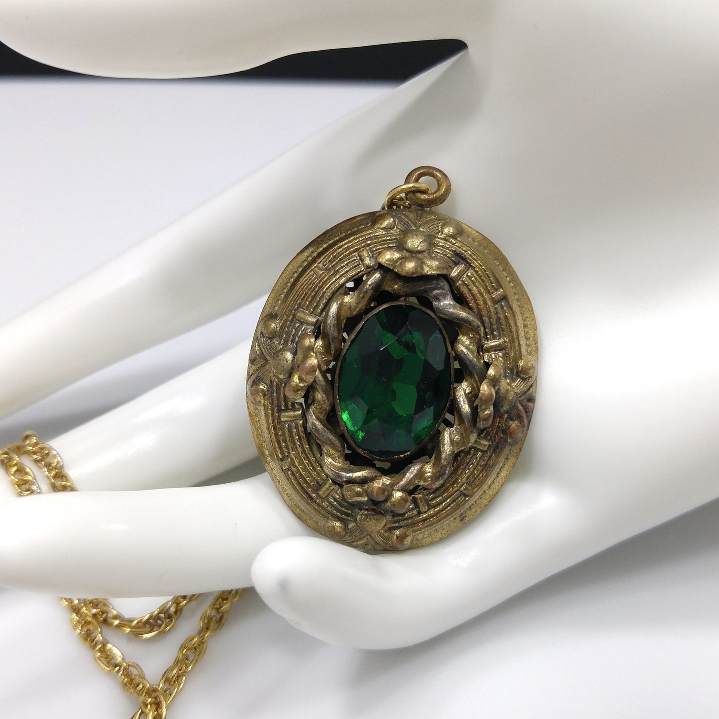 Antique 1920s Czech Emerald Green Glass Pendant Gold Filigree Necklace