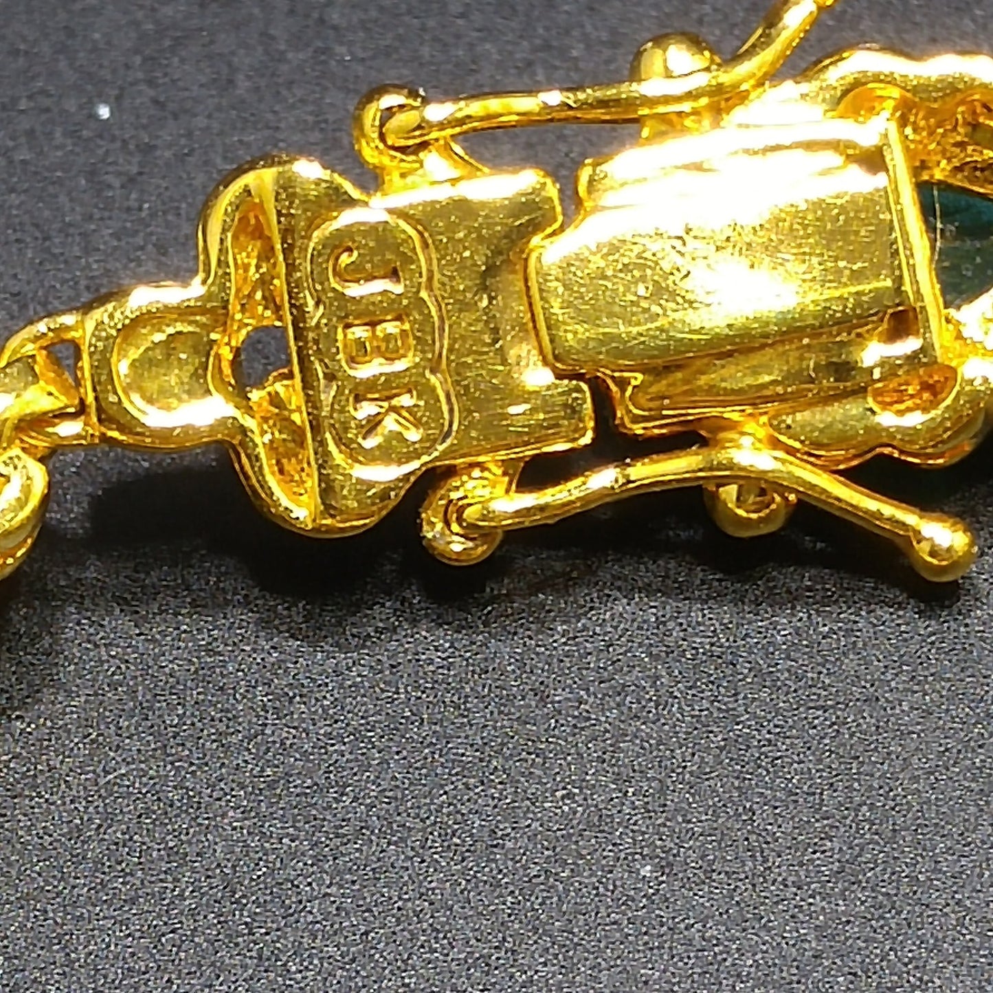 JBK Jackie Kennedy Bracelet – Camrose & Kross Faux Emerald & Rhinestone Replica