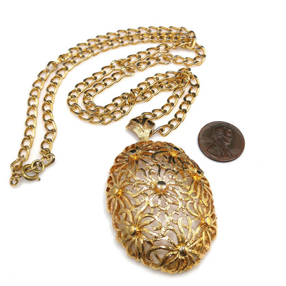 Monet Floral Filigree Pendant Necklace, Gold Plated, 1970s Vintage Jewelry