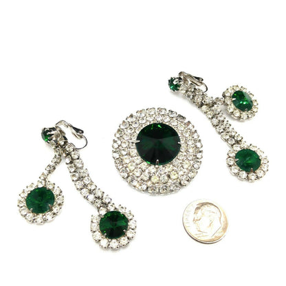 Emerald Green Rivoli Crystal Rhinestone Brooch & Earrings, Rhodium Plated, 1960s Vintage Jewelry
