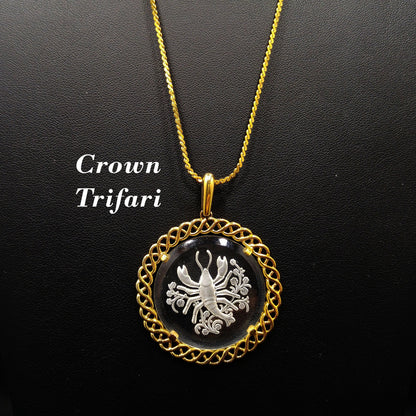 Vintage Crown Trifari Zodiac "Cancer" Necklace, Glass Intaglio Crab, Gold Plated, 1960s Vintage Jewelry