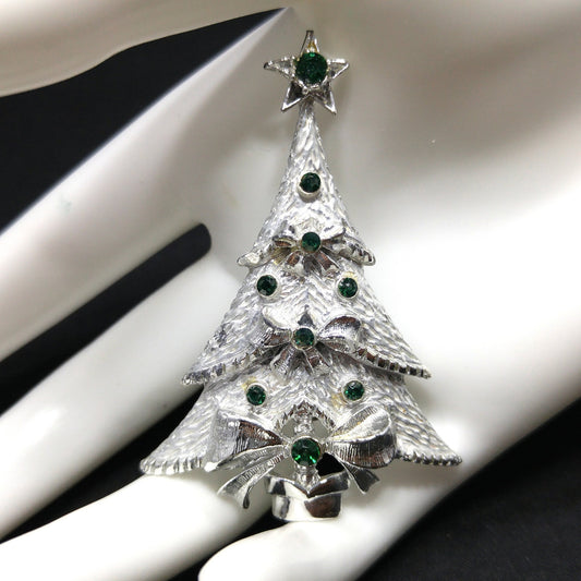 Vintage Christmas Tree Brooch – 1960s Silver Tone Holiday Pin with Emerald Green Rhinestones, 2 1/4 Inch