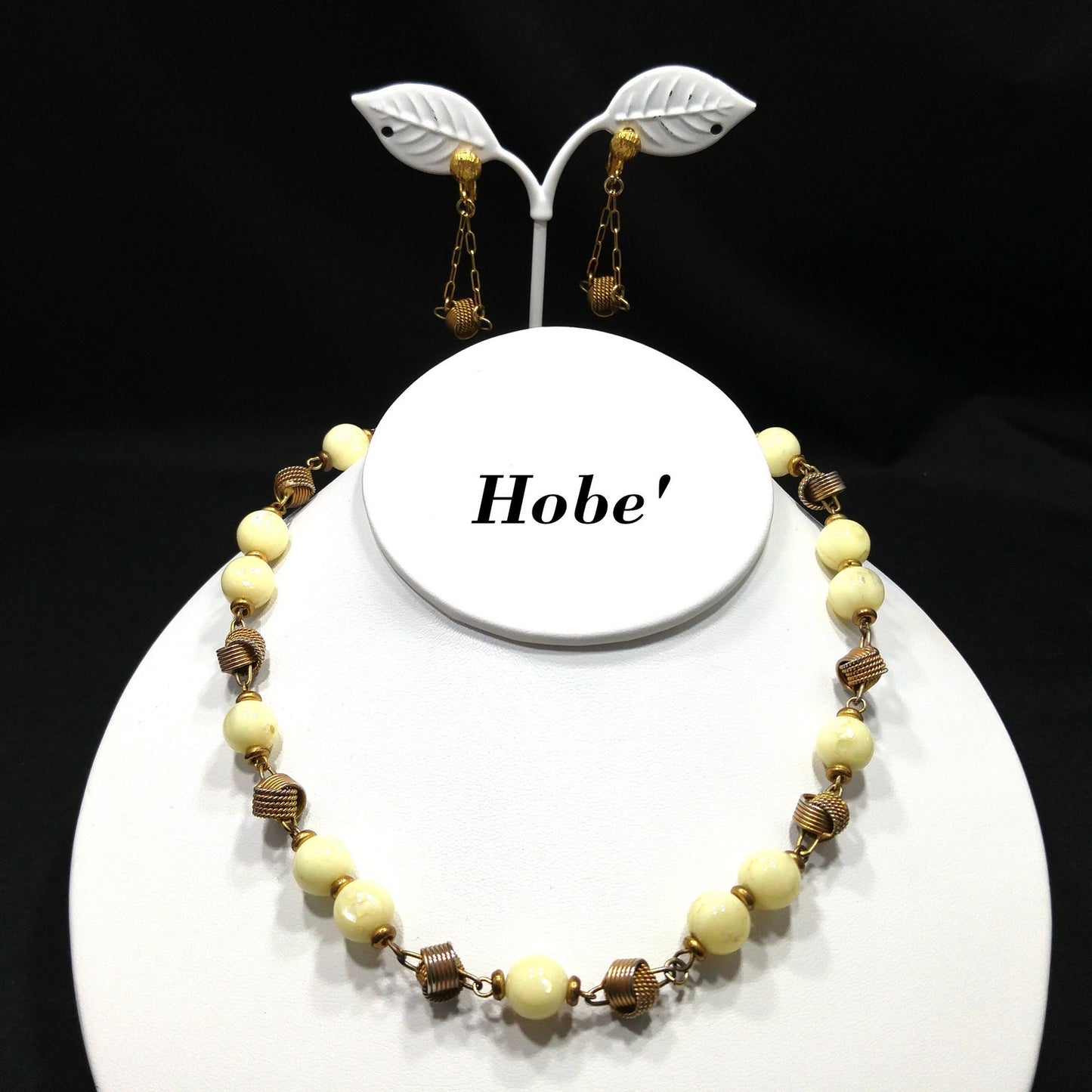 Vintage Hobe' Light Yellow Lucite Beaded Necklace & Matching Earrings, Gold Plated, 1950s
