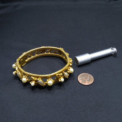 Florenza Faux Pearl Hinged Bracelet, Gold Tone, 1950s Vintage Jewelry