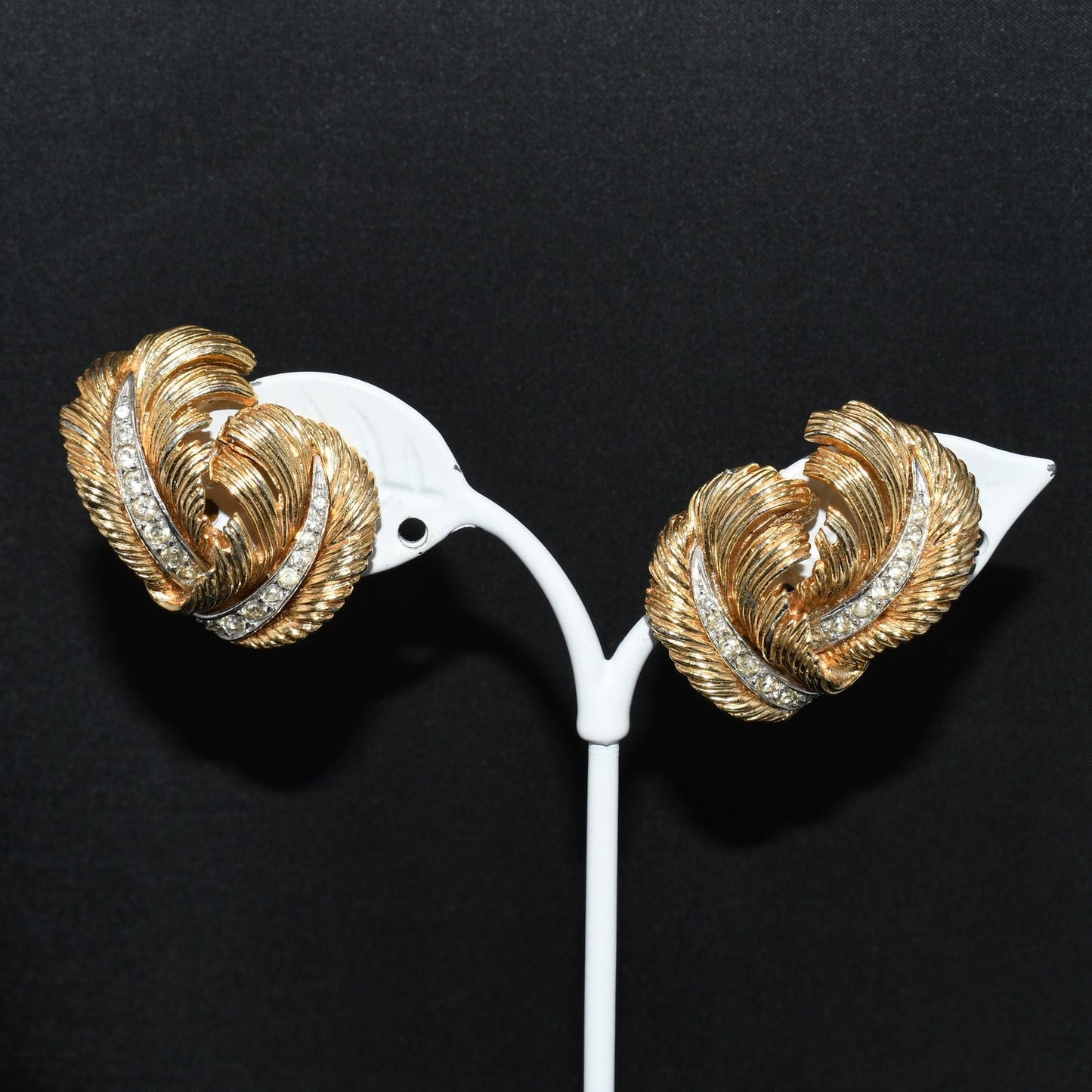 Boucher #6649 Rhinestone Brooch Earrings Set, Clear Rhinestones, Gold Plated, 1950s Vintage Jewelry