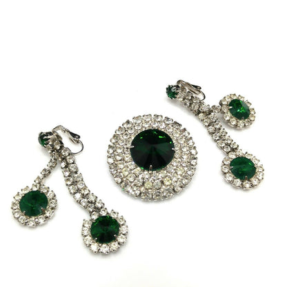 Emerald Green Rivoli Crystal Rhinestone Brooch & Earrings, Rhodium Plated, 1960s Vintage Jewelry