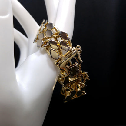 Snake Pattern Gold Plated Bracelet, Safety Chain, 1960s Vintage Jewelry