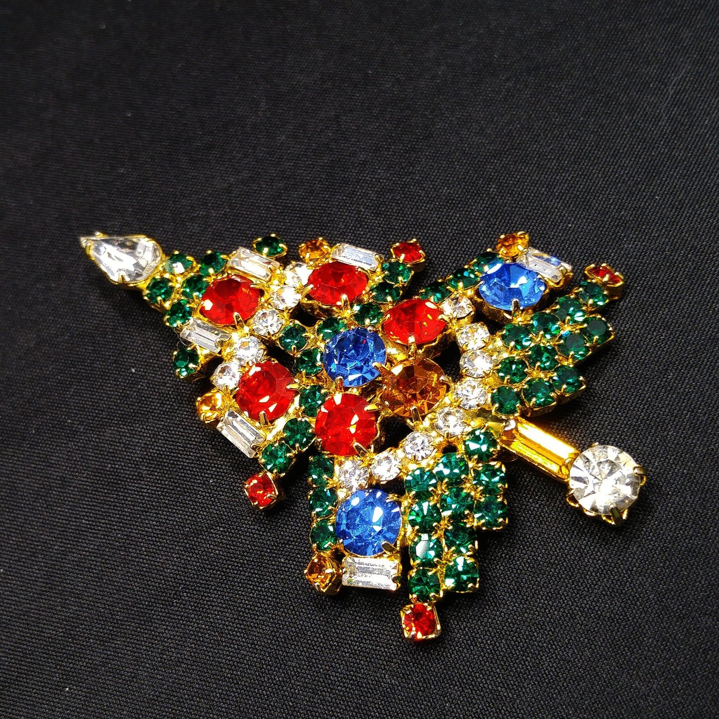 OTC Rhinestone Christmas Tree Brooch, Gold Plated, 1960s Vintage Holiday Jewelry