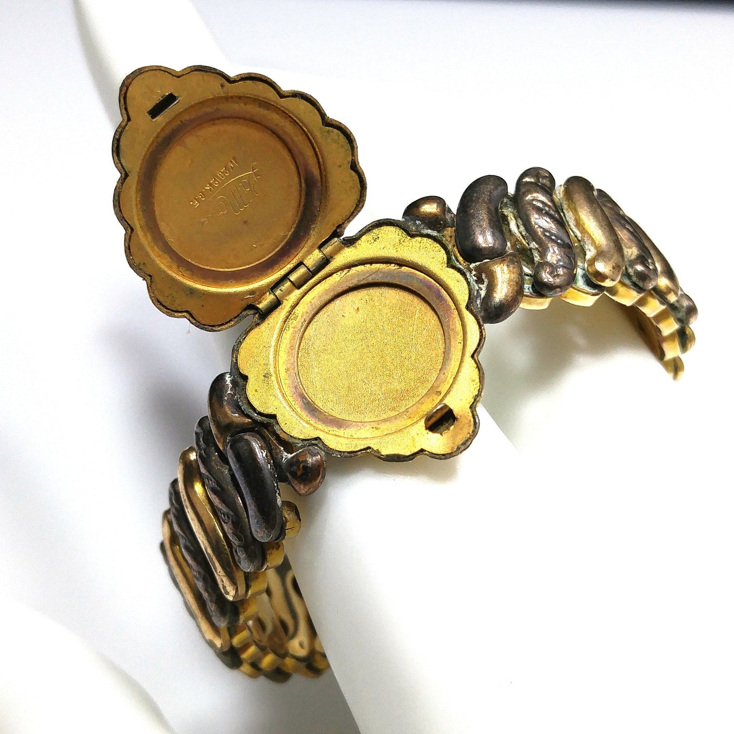 La Mode 1920s Guilloche Enamel Heart Locket Expansion Bracelet 12K GF Antique