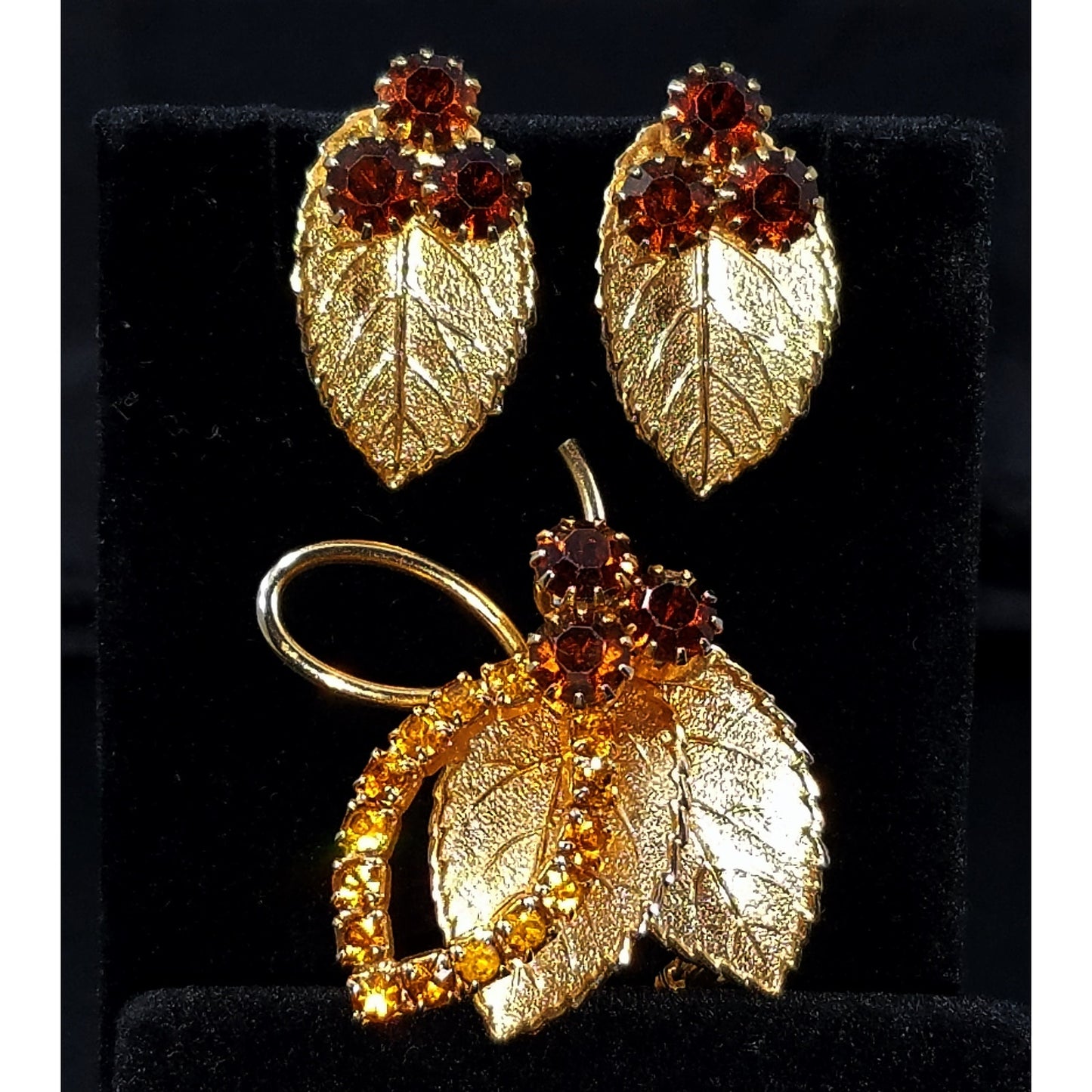 Vintage Judy Lee Gold Leaf Brooch & Earrings Set Topaz Rhinestones 1950s