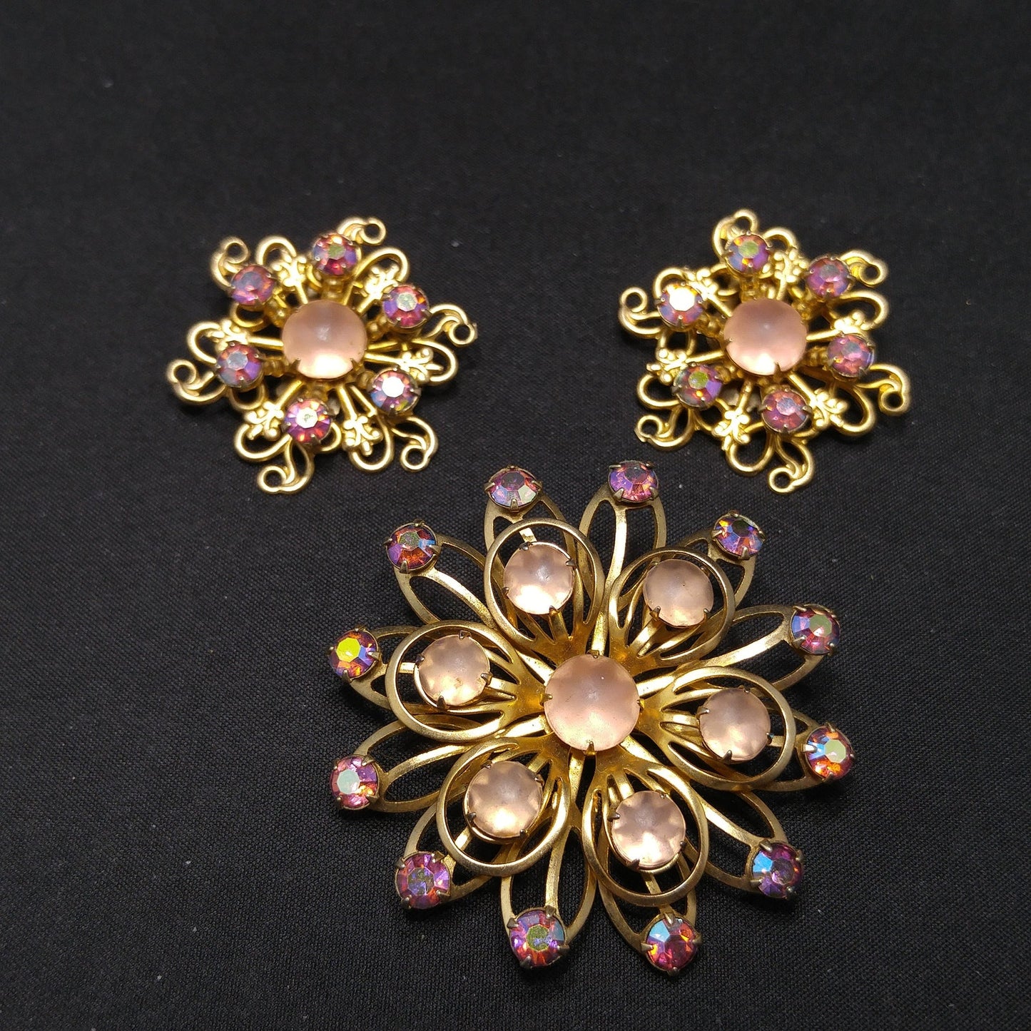 Vintage Pink Aurora Borealis Brooch Earrings Set, Pink Cabochons, 1950s Vintage Jewelry
