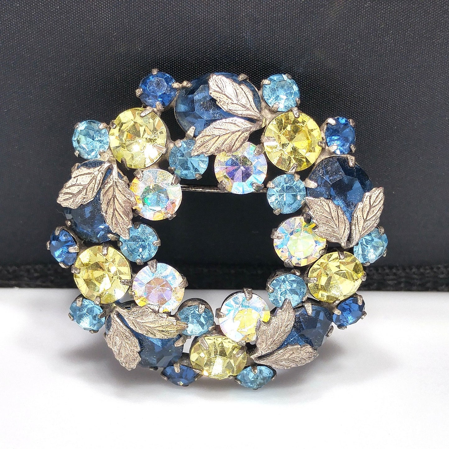 Vintage 1950s Crystal Rhinestone Wreath Brooch – Blue, Yellow, Aurora Borealis – Regency Style