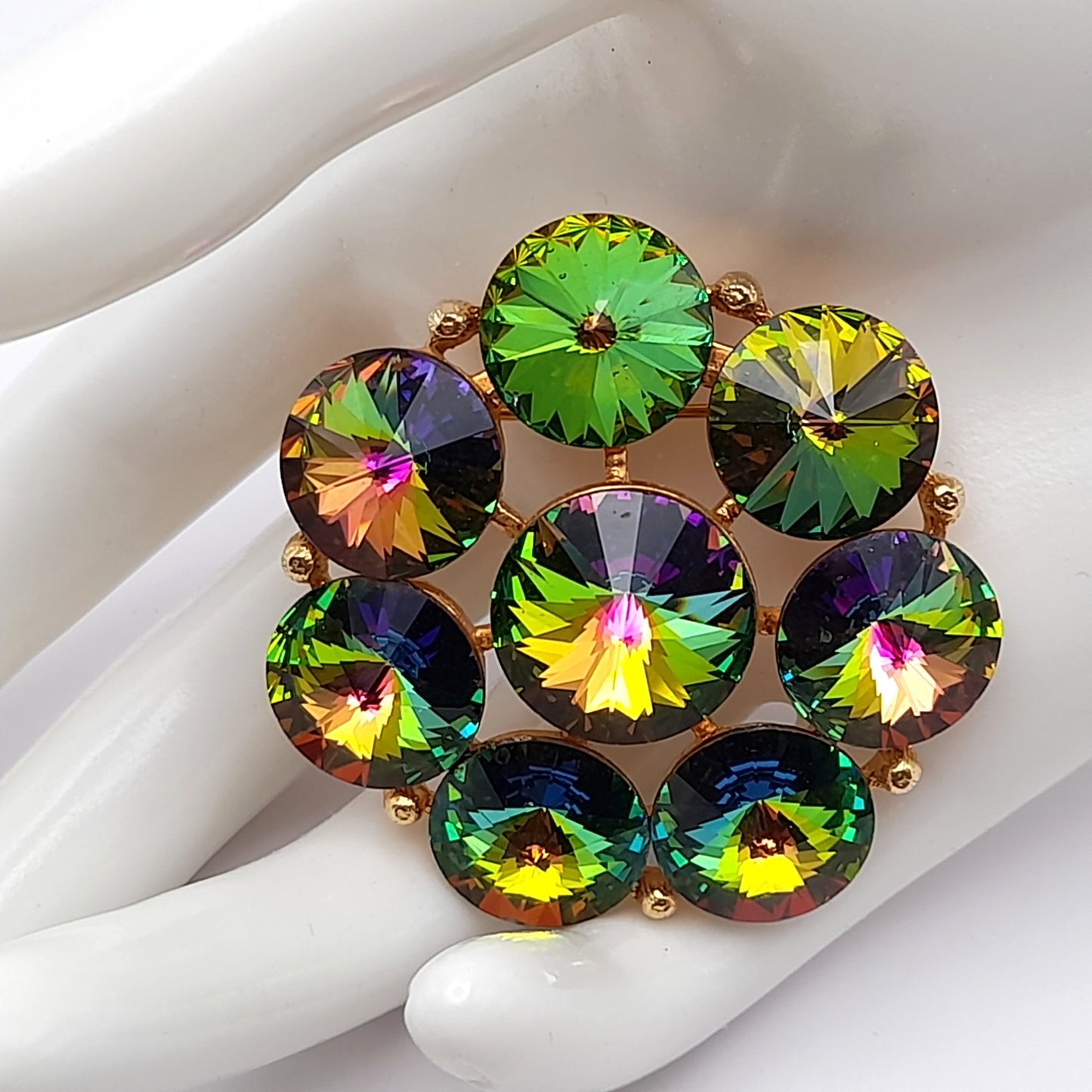 Vintage Weiss Green Watermelon Rivoli Rhinestone Brooch