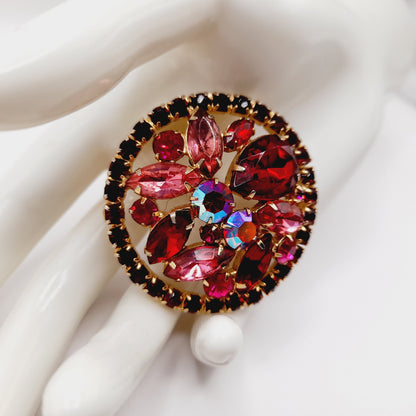 WEISS Red & Pink Rhinestone Round Vintage Brooch – Gold Plated 1960s