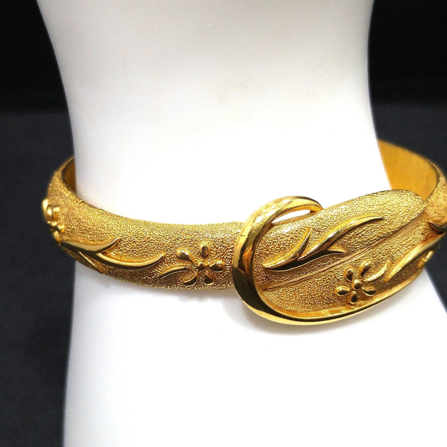 Crown Trifari Floral Hinged Bracelet, Gold Plated, 1950s Vintage Jewelry