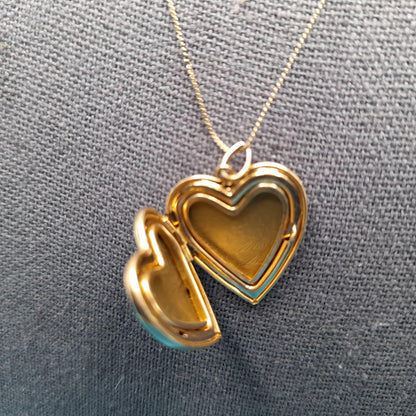 Vintage 14K Gold Filled Locket Chain Necklace, Photo Locket, 1950s Jewelry
