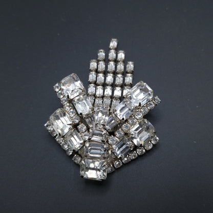 Unsigned Kramer Dragonfly Brooch, Clear Rhinestones, Rhodium Plated, 1960s Vintage Jewelry