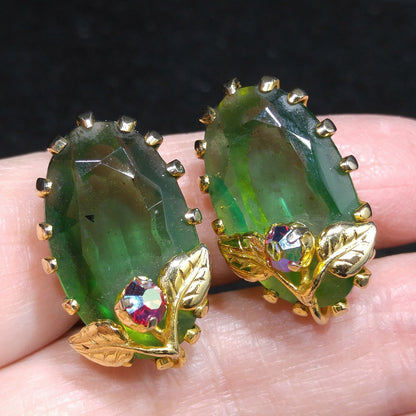 Kramer Austria Green Clip Earrings, Gold Plated, 1950s Vintage Jewelry