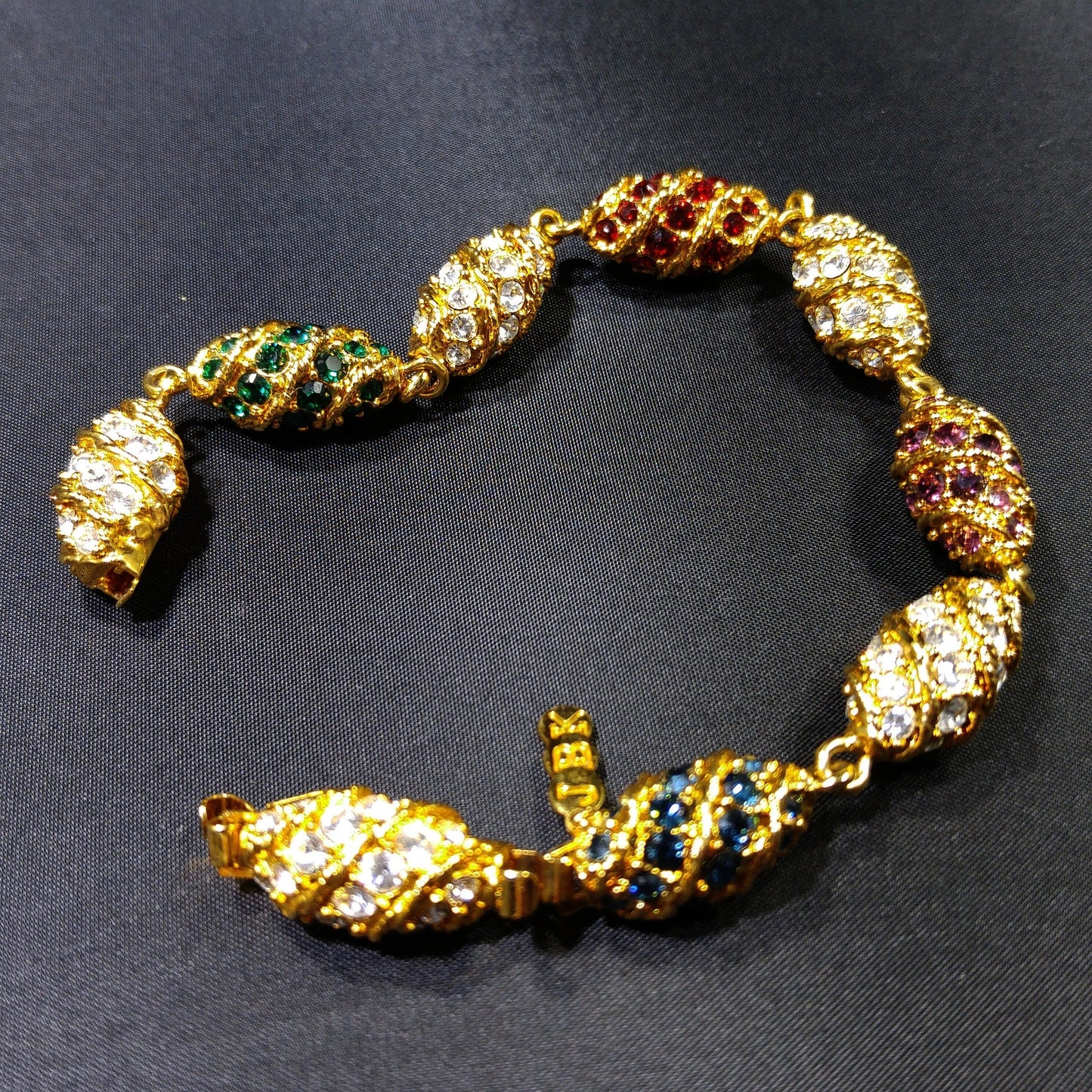 JBK Jackie Kennedy Royal Egg Bracelet Rhinestones Gold Plated Link 1960s Replica