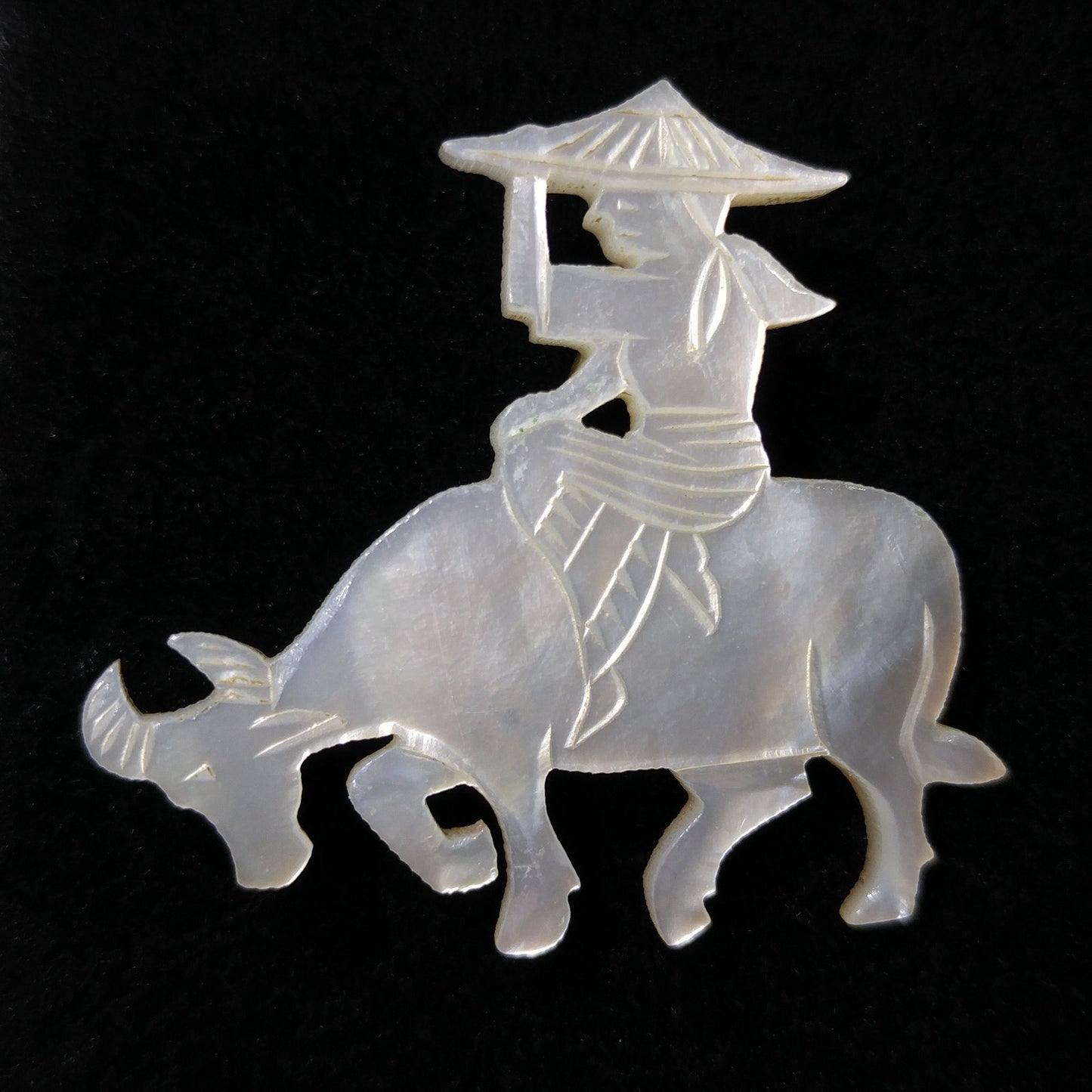 Vintage Carved Mother of Pearl Brooch & Earrings, Asian Design, 1940s