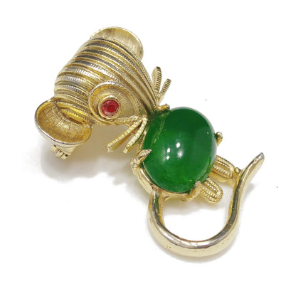 Weiss Figural Mouse Brooch with Red Rhinestone Eye and Green Lucite Belly – 1950s Gold Tone