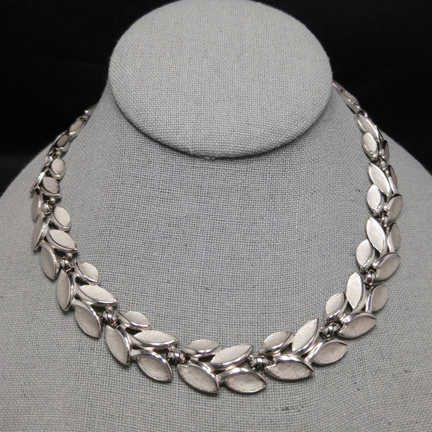 Crown Trifari Leaves Necklace, Rhodium Plated, 1960s Vintage Jewelry