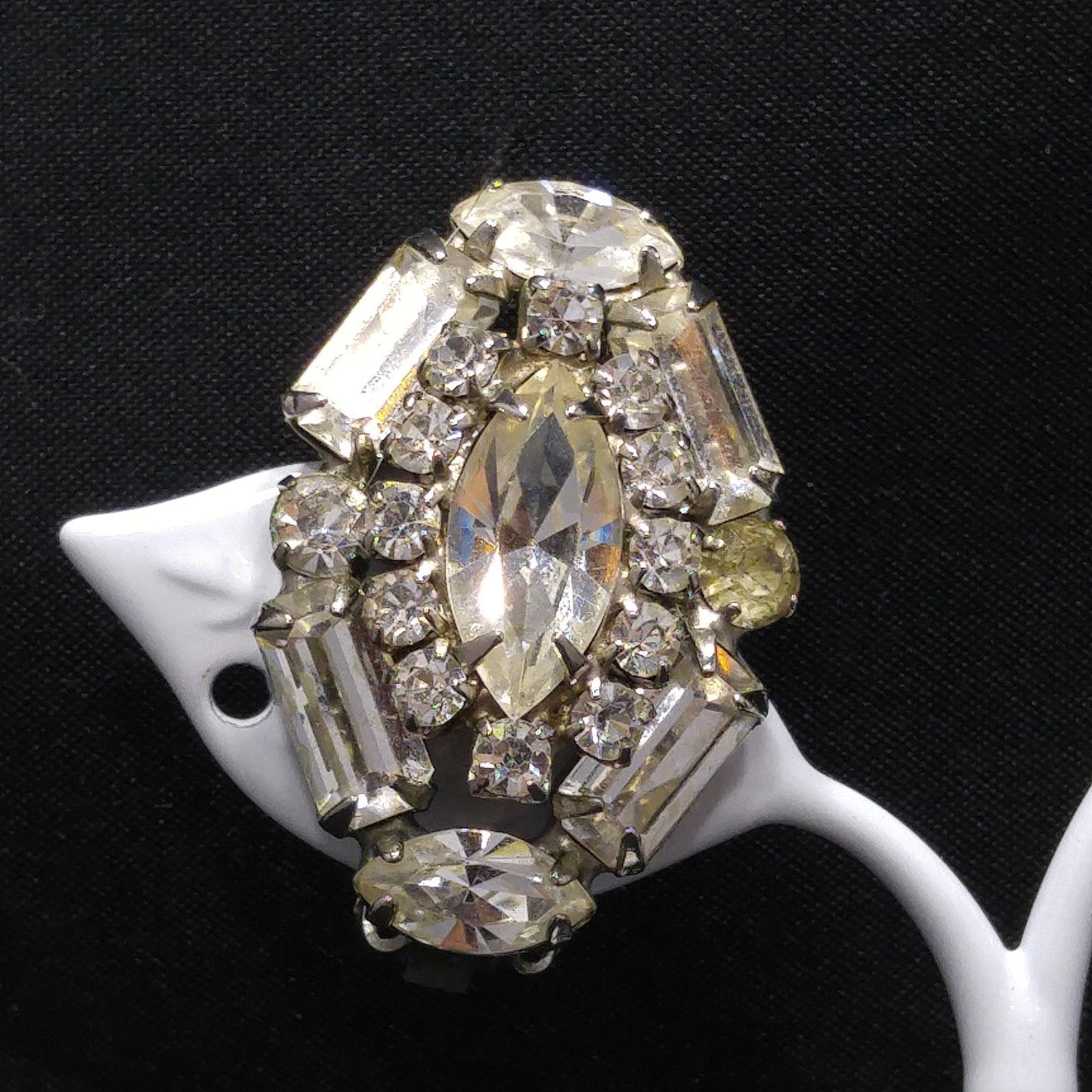 Vintage Weiss Clear Rhinestone Clip Earrings, Wedding Earrings, 1940s
