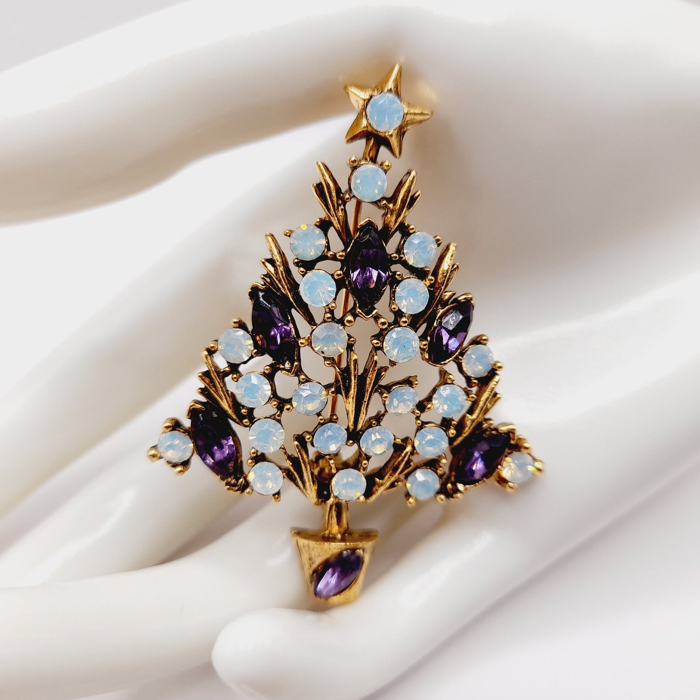 WEISS Opalescent & Purple Rhinestone Christmas Tree Brooch Vintage Holiday Pin